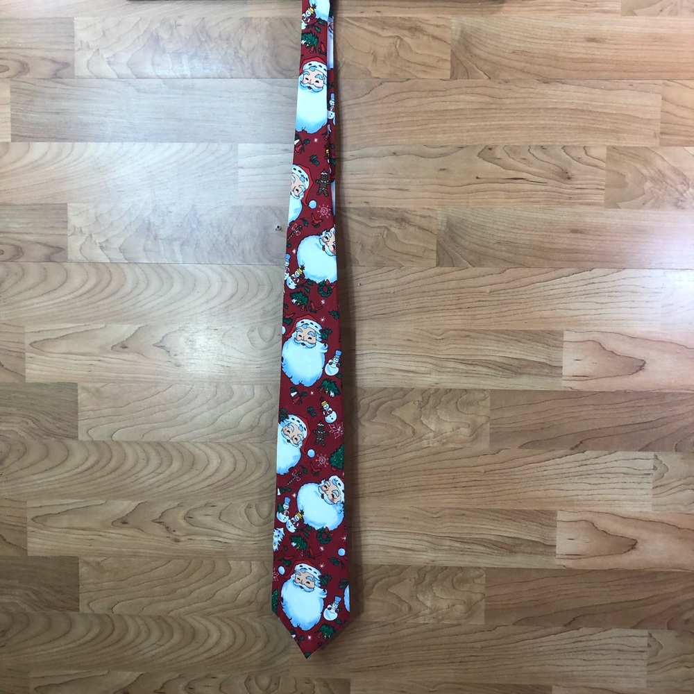 Vintage Red Tie by Hallmark Licensing. Inc. w/Santa Clause, Christmas Tr…